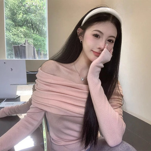 �����i��һ�ּ��ɫᘿ���Ů�b����ë�´������ɫһ���I¶������
