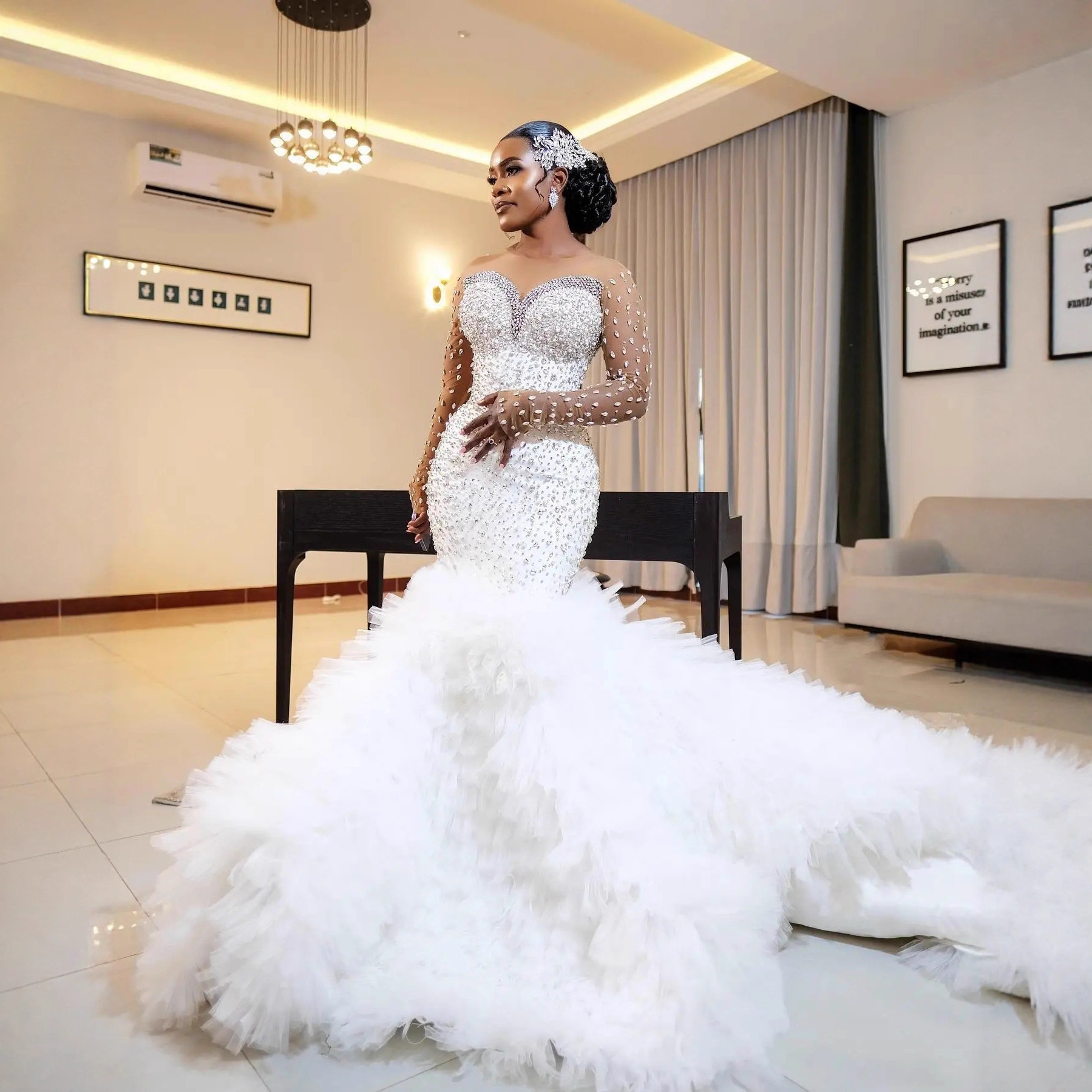 Wedding Dress Cross-Border Rhinestone Luxury Waist-Covering Hip Cake Gauze Skirt Skin Color Gauze Splicing Tail Wedding Dress