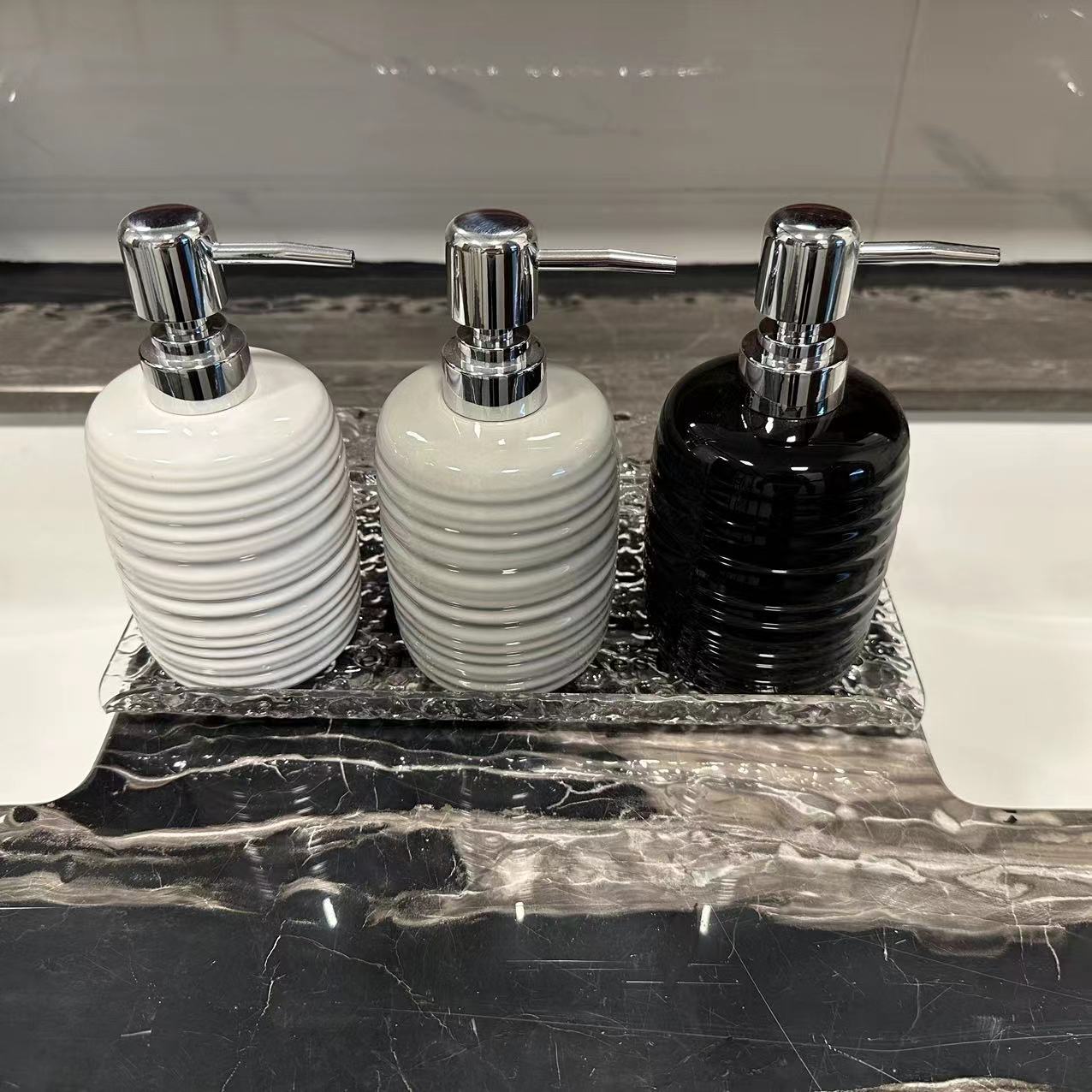 Dispensador de Jabón de Cerámica a Presión para Baño y Hotel