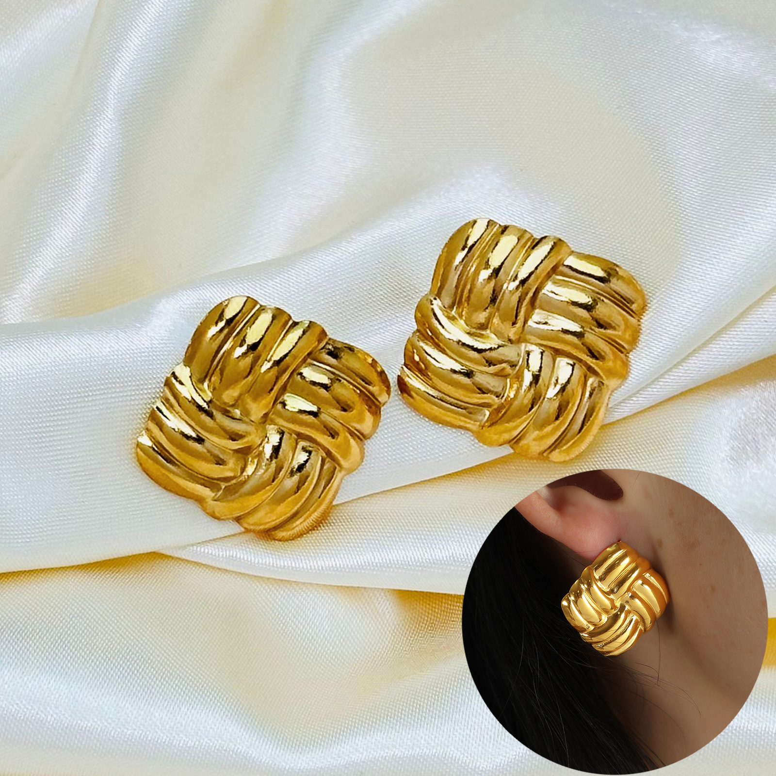 Pendientes de acero inoxidable a rayas cuadradas de tendencia de alta gama transfronteriza europea y americana Pendientes de 18K de lujo ligero para mujer al por mayor