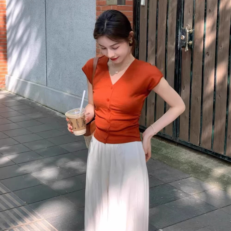 Women's New Summer Tops, Sweet and Slim-Fitting Tencel V-Neck Short-Sleeve T-Shirt, Short Knitted Short-Sleeve Top