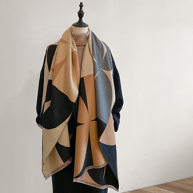 Women's Simple Style Classic Style Color Block Imitation Cashmere Printing Scarf display picture 3