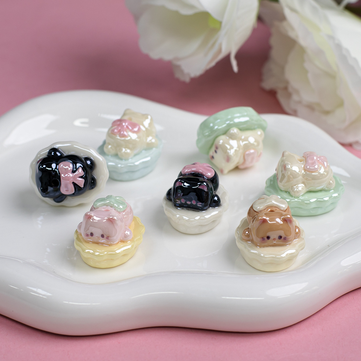 鼎奕冷月树脂卡通可爱立体小猫高亮电镀直孔散珠diy手串饰品配饰