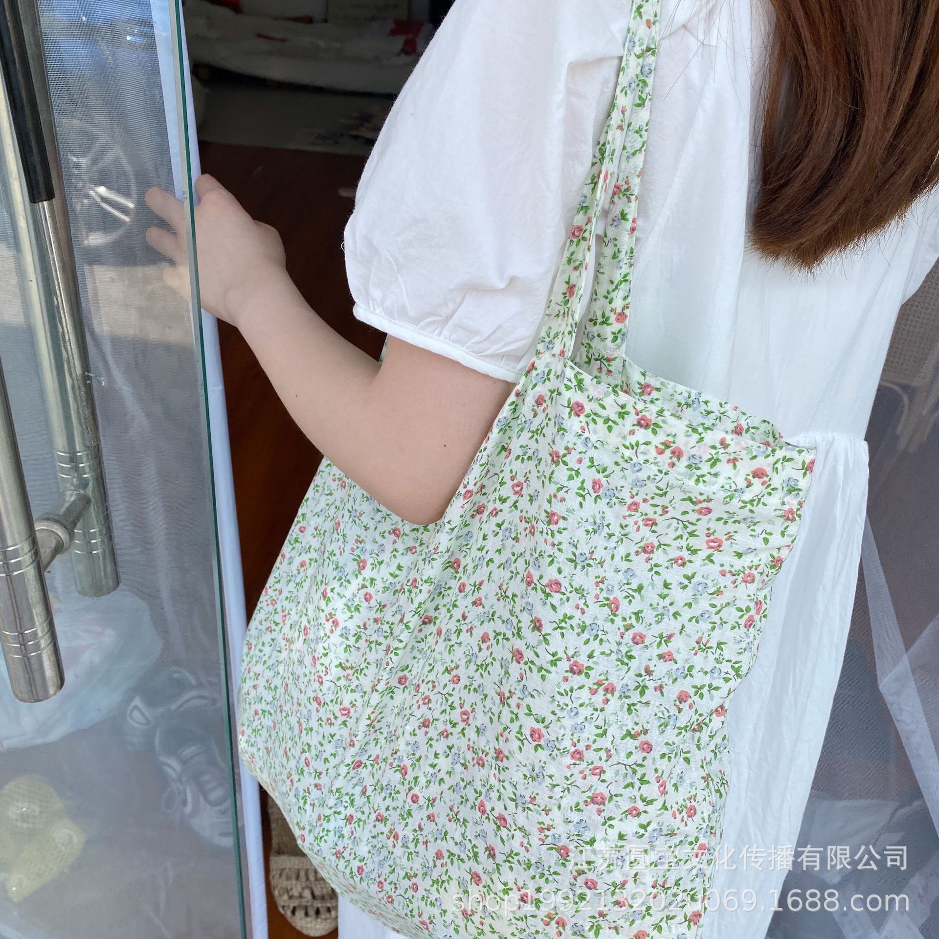 实拍自制韩风ins碎花单肩大包包薄款大容量小清新夏天甜美