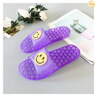 �����]ˮ��������ЬŮ�ļ�ԡ�қ���Ь͸�������҃���ЬŮ���l