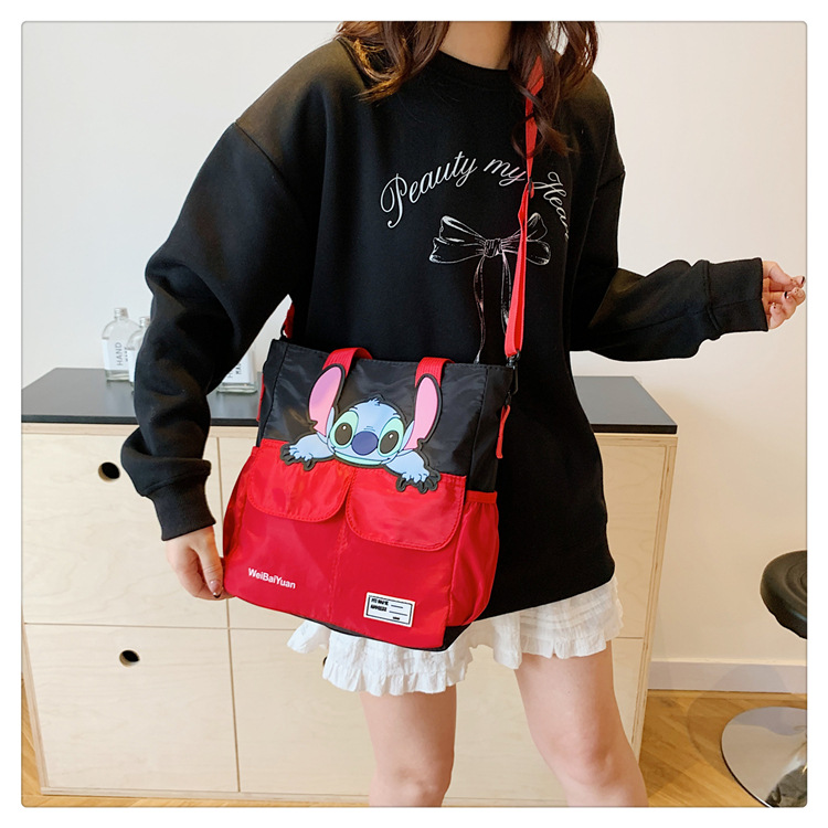 A new, versatile, large-capacity single-shoulder crossbody bag with a cute and girlish heart for student tutoring in the Korean version of Instagram undefined