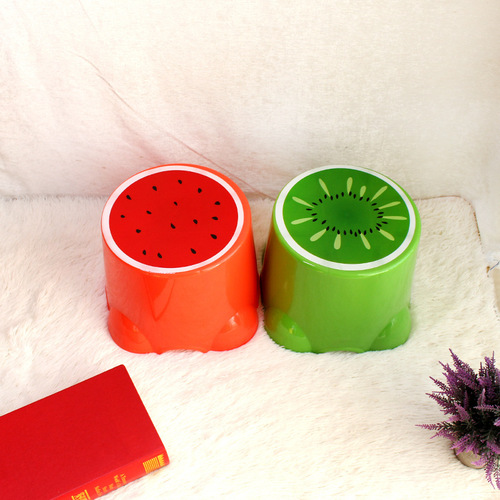 Thickened plastic fruit stool, baby and children's stool, cute cartoon footstool, low stool, small bench, factory direct sale