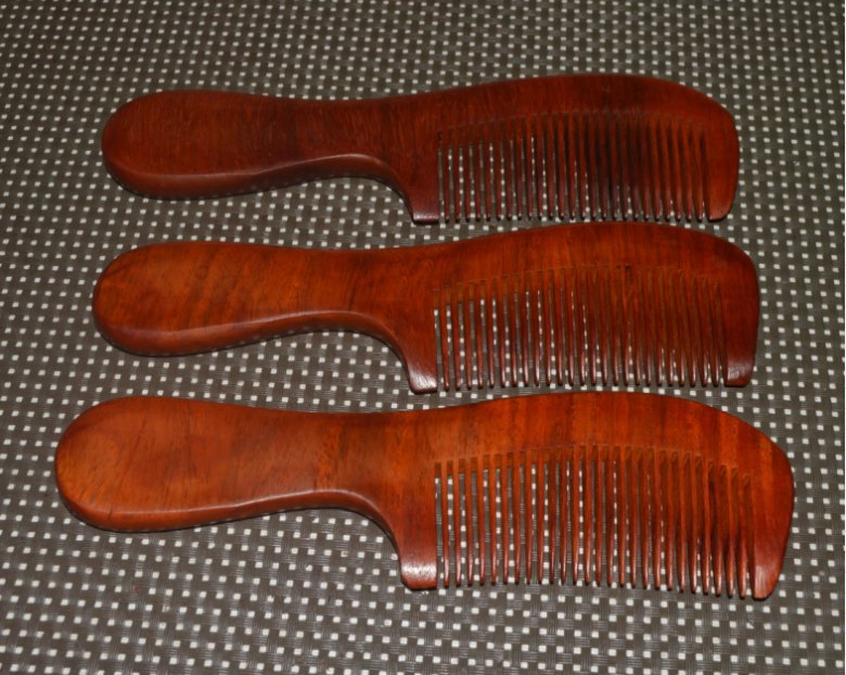 Rosewood Comb Image 2