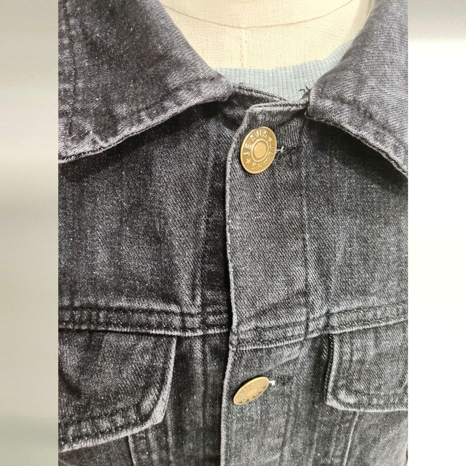 Giacca di jeans uomo – stile americano elegante e alla moda_voghion.com