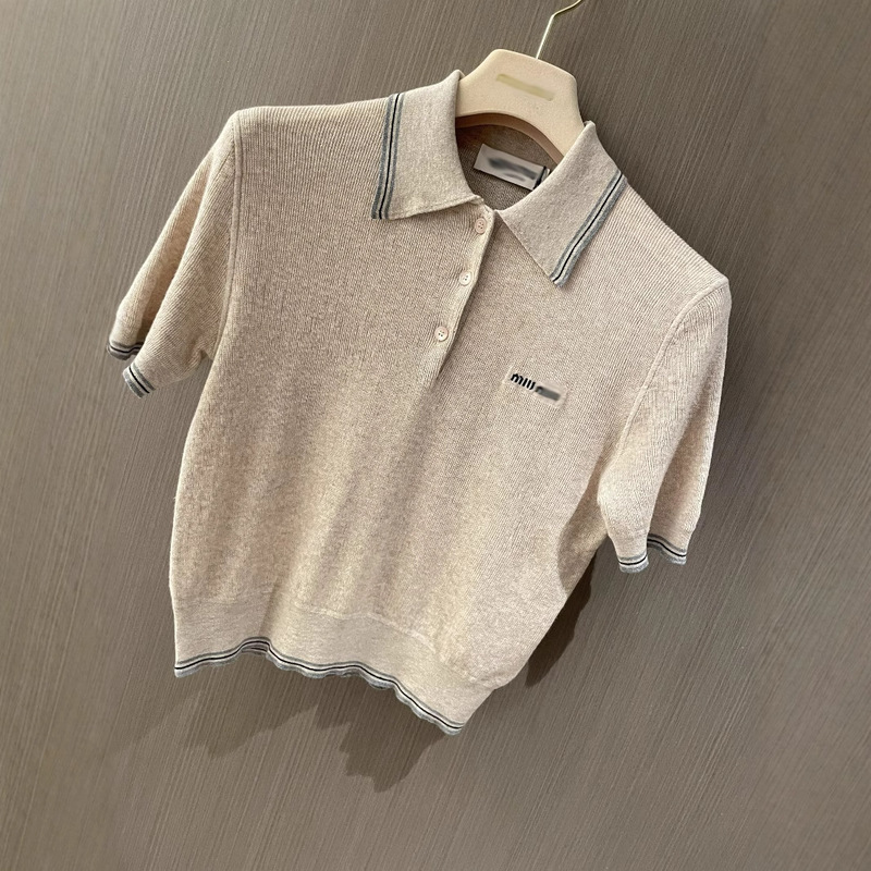 Nanyou Version Miu Brand Polo Collar Short-Sleeve Knit Top with Contrasting Small Letters, Versatile Casual Short Style, Fresh and Sweet
