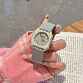 GCCLIYO新款时尚卡通硅胶带学生腕表小红书热款轻奢石英气质手表