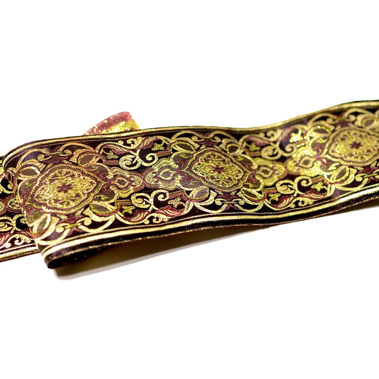Ancho 7,8 cm cinta de hilo de oro de alta precisión Xinjiang traje étnico Xizango borde de la manga del collar borde cortina de camino de mesa mantel