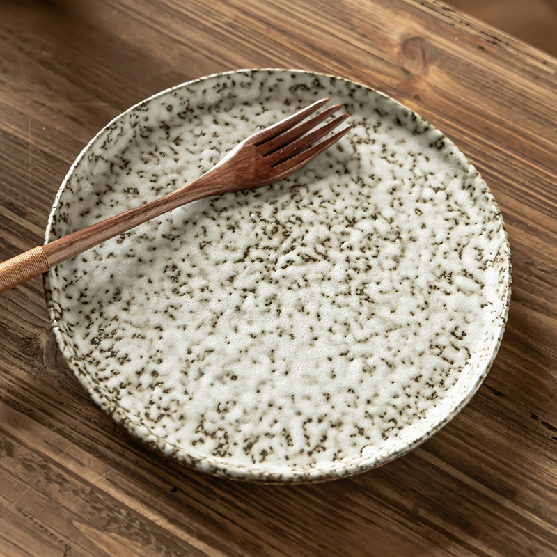 Plato de cerámica de piedra antigua sensación de estilo japonés plato circular platos de platos de cubierta platos de carne al por mayor platos de platos de comedor