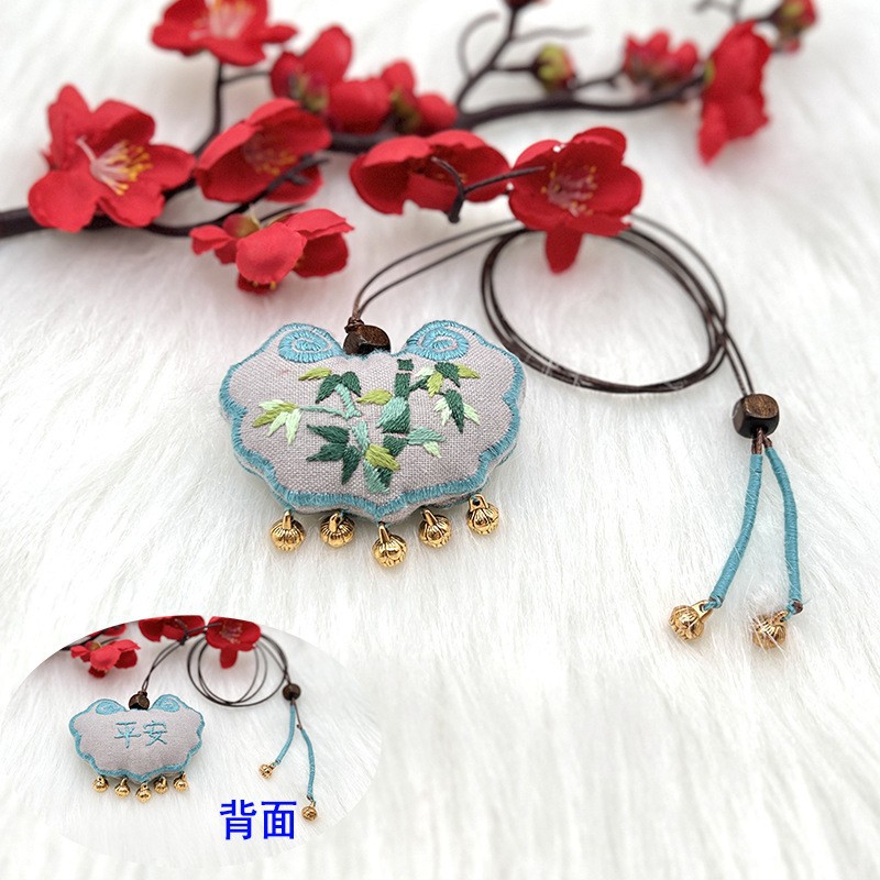 Bordado DIY artesanal creativo bolsas de jazmín colgante bolsas de estilo antiguo bordado Lu para regalo de novia bolsas de mariposa