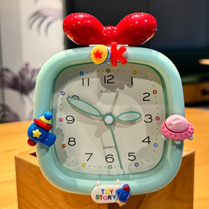 2025 nuevo lindo reloj de despertador especial para estudiantes despertar artefactos del dormitorio de niños silencioso tiempo de caminata reloj de escritorio