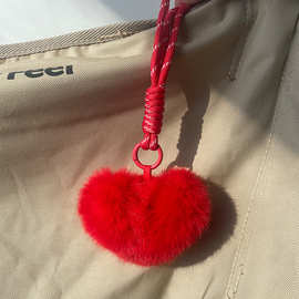 红色爱心毛绒挂件心形钥匙扣少女心包包汽车挂饰情人节礼物批发