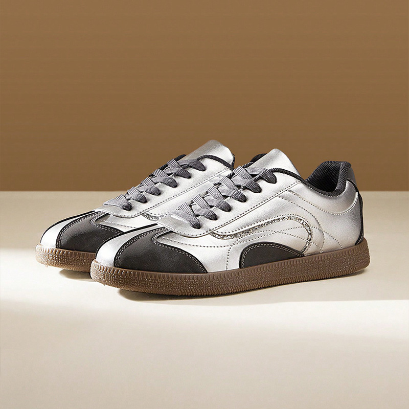 德训鞋女春夏新款青少年时尚百搭休闲平底滑板鞋跨境外贸大码女鞋