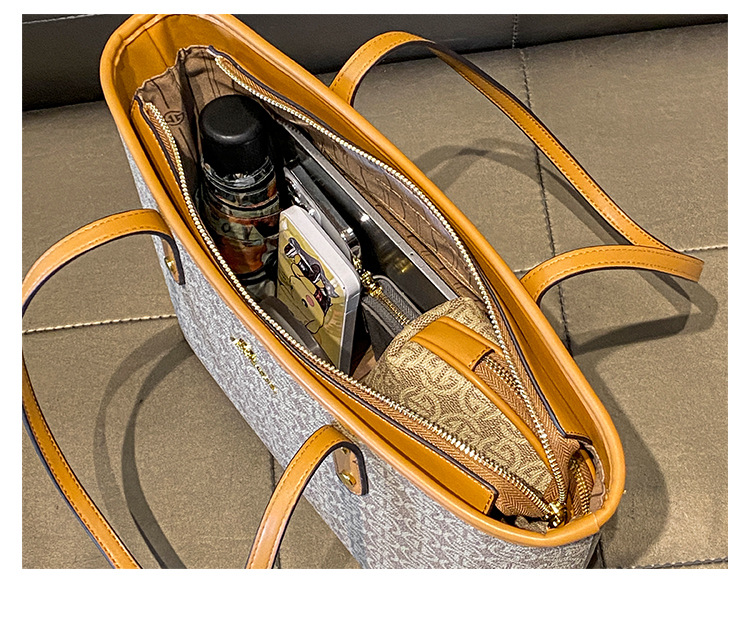 Nowa gorąca sprzedaż damska torba lekka luksusowa damska torba dojazdowa duża pojemność modna torba popularna prosta duża torba 2023_voghion.com