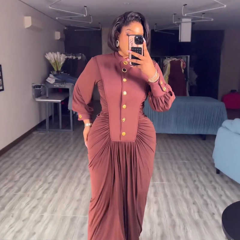 26 New Autumn Long-Sleeved Dress, Slim-Fitting Elastic Dress, Solid Color with Large Button Design, Casual Evening Wear 26 New Autumn Long-Sleeved Dress, Slim-Fitting Elastic Dress, Solid Color with Large Button Design, Casual Evening Wear