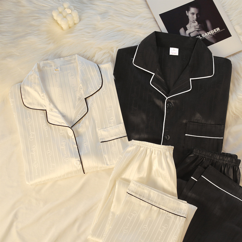 Pareja de pijamas de primavera y otoño de seda de hielo de manga larga de las mujeres a rayas de alto sentido de los nuevos hombres de seda real desgaste del hogar traje de verano