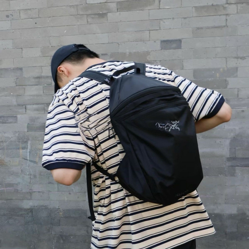 軽量の新しいアウトドアハイキング登山バッグバックパック防水男性と女性のバックパック大容量レジャー旅行無地|undefined