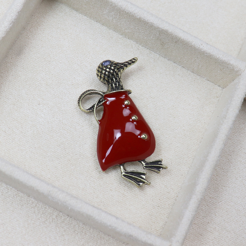 Second-Hand Vintage Niche Enamel Little Penguin Brooch
