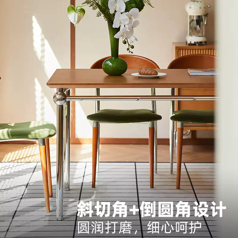 Mesas y sillas de comedor de madera maciza de acero inoxidable medieval Combinación de rectángulo para el hogar, tamaño pequeño, mesa de comedor de estilo retro para 6 personas