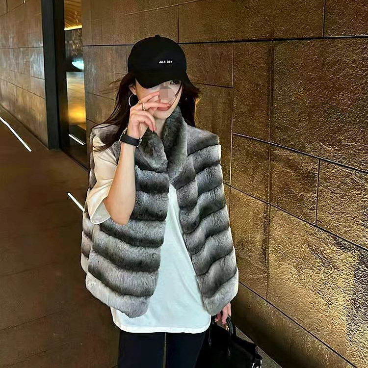 2026 New Model Women's Rex Rabbit Fur Vest, High-End Short Thickened Fur-On-Skin Vest 2026 New Model Women's Rex Rabbit Fur Vest, High-End Short Thickened Fur-On-Skin Vest