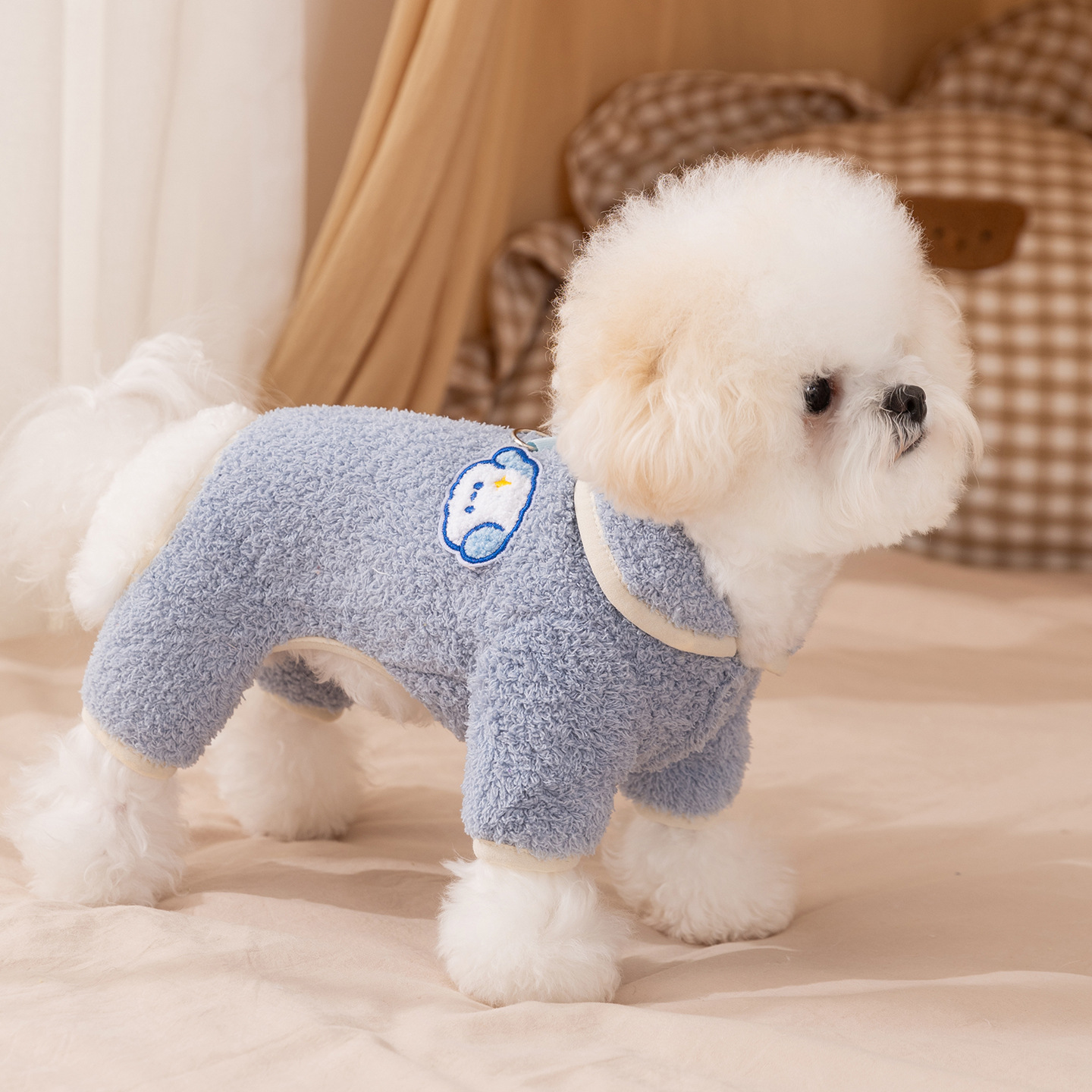 Otoño y invierno nueva ropa de perros de mascotas de dibujos animados perros de cuatro patas abrigo de terciopelo caliente perros pequeños y medianos que osos ropa para el hogar image 4