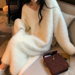 2025跨境名媛风软糯毛衣裙女秋冬新款仿水貂绒V领长款针织连衣裙