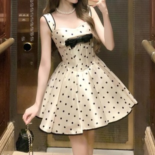 ��ⷨʽ"���c����"������Ů�����@���~�ǵ�������ȹ��