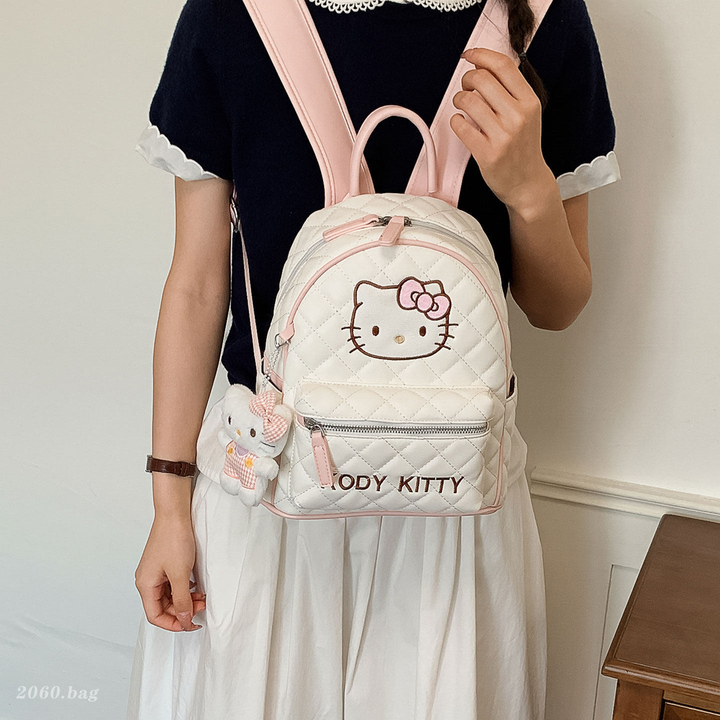 Liebre mochila de estudiantes coreana 2026 mochila popular femenina de dibujos animados versátil nuevo estilo de viento de gran capacidad para viajar a la niña