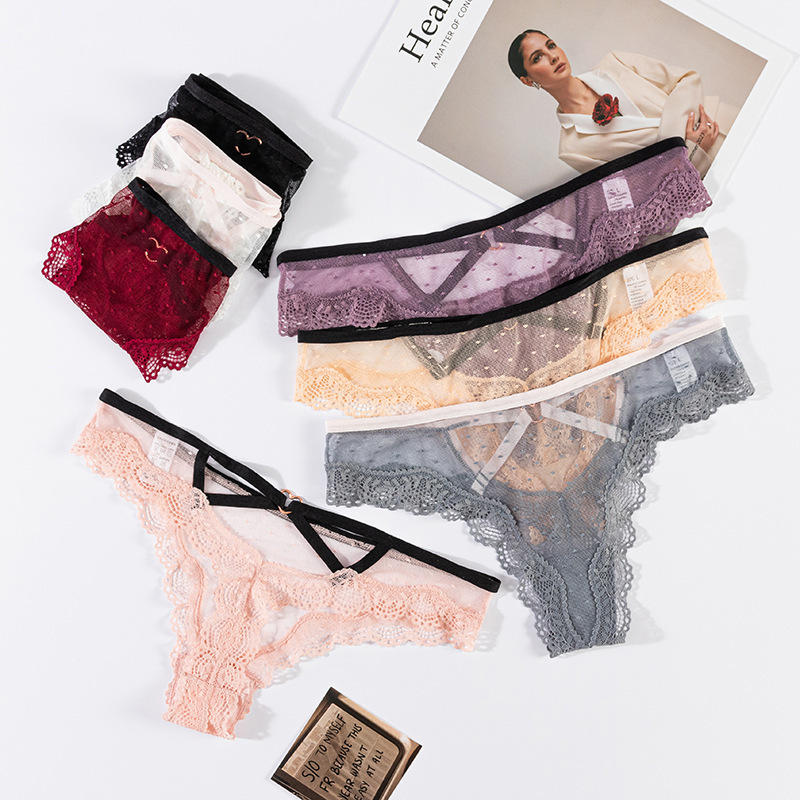 Europe and the United States hot love Peach Hip hollow sexy underwear women's lace pure transparent thong black briefs