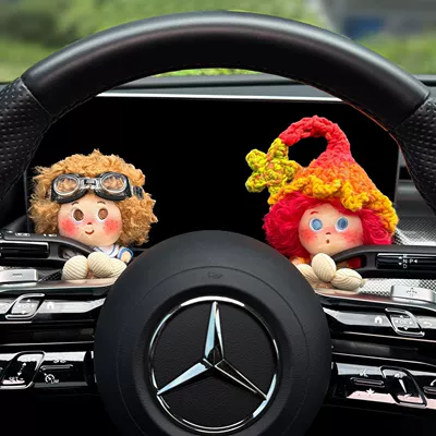 Roll-up small freckle car dashboard decoration, interior windshield wiper, turn signal, doll decoration, figurine, cute for girls (Sürətlər qutusu və əl tormozu başlıqları) - polaris-red-fruit-academy-brown-hairdresser-2-pack