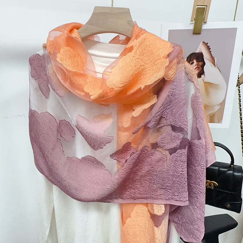 ショールスカーフ、ハイエンドの新しいグラデーションナショナルスタイルフラワーロングシルクスカーフ、ガーゼスカーフ、多用途日焼け止めショール卸売|undefined