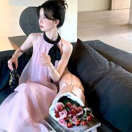 甜美气质宽松挂脖系带蝴蝶结连衣裙女夏季氛围感海边度假裙子