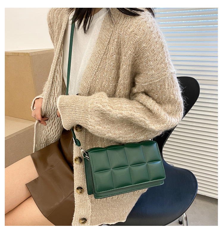 Women'S Gender Women's Medium Pu Leather Solid Color Streetwear Square Flip Cover Crossbody Bag