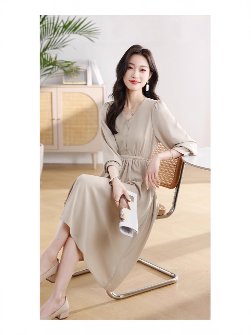 Váy maxi nữ cổ V thắt eo phong cách thanh lịch — Màu mơ gạo