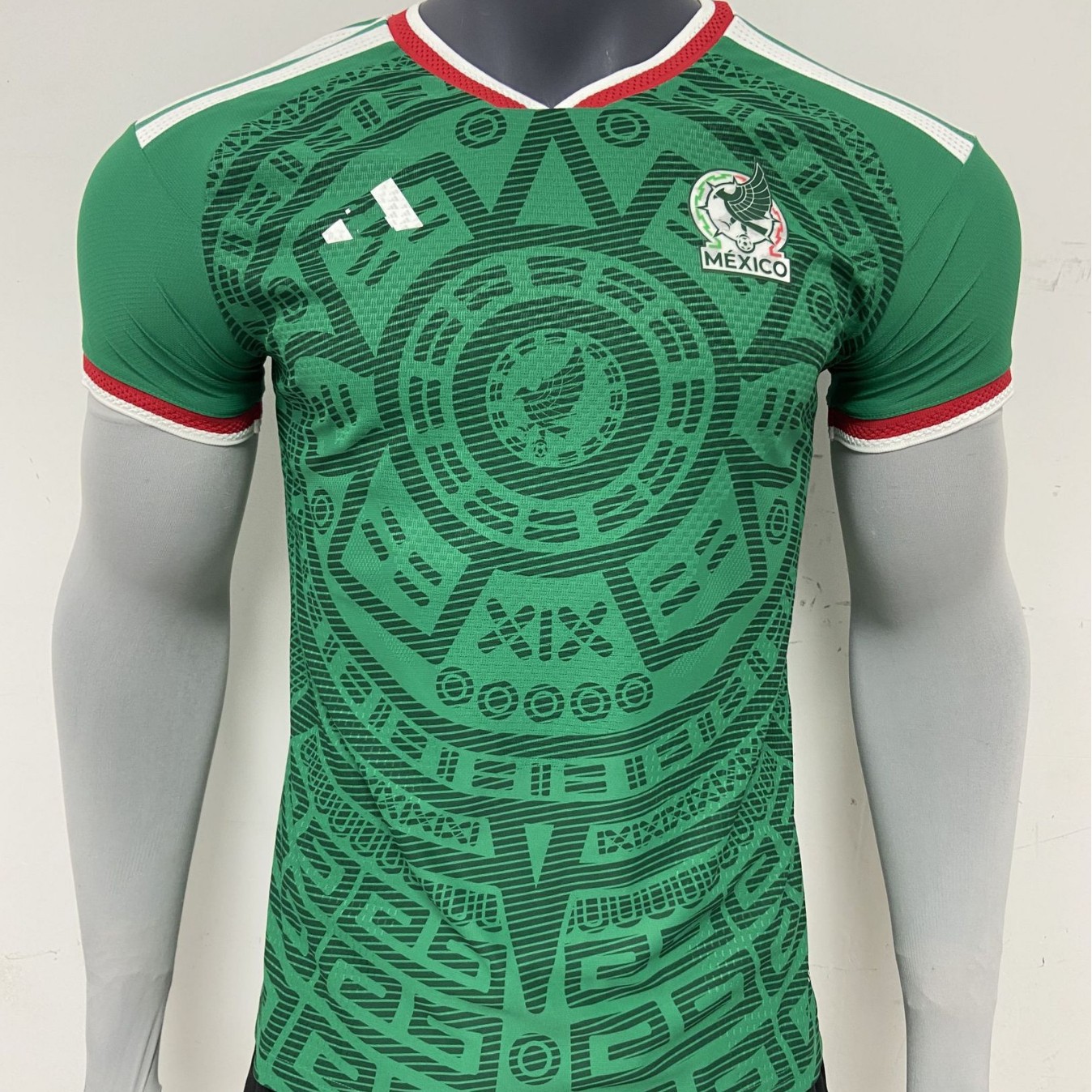Fábrica al por mayor camiseta de manga corta serie completa casa y fuera dos jugadores de fútbol fuente fábrica nueva