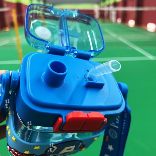 New Children's Summer Plastic Square Water Cup Cute Internet Celebrity Direct Drinking Frozen Water Cup with Straw Wholesale