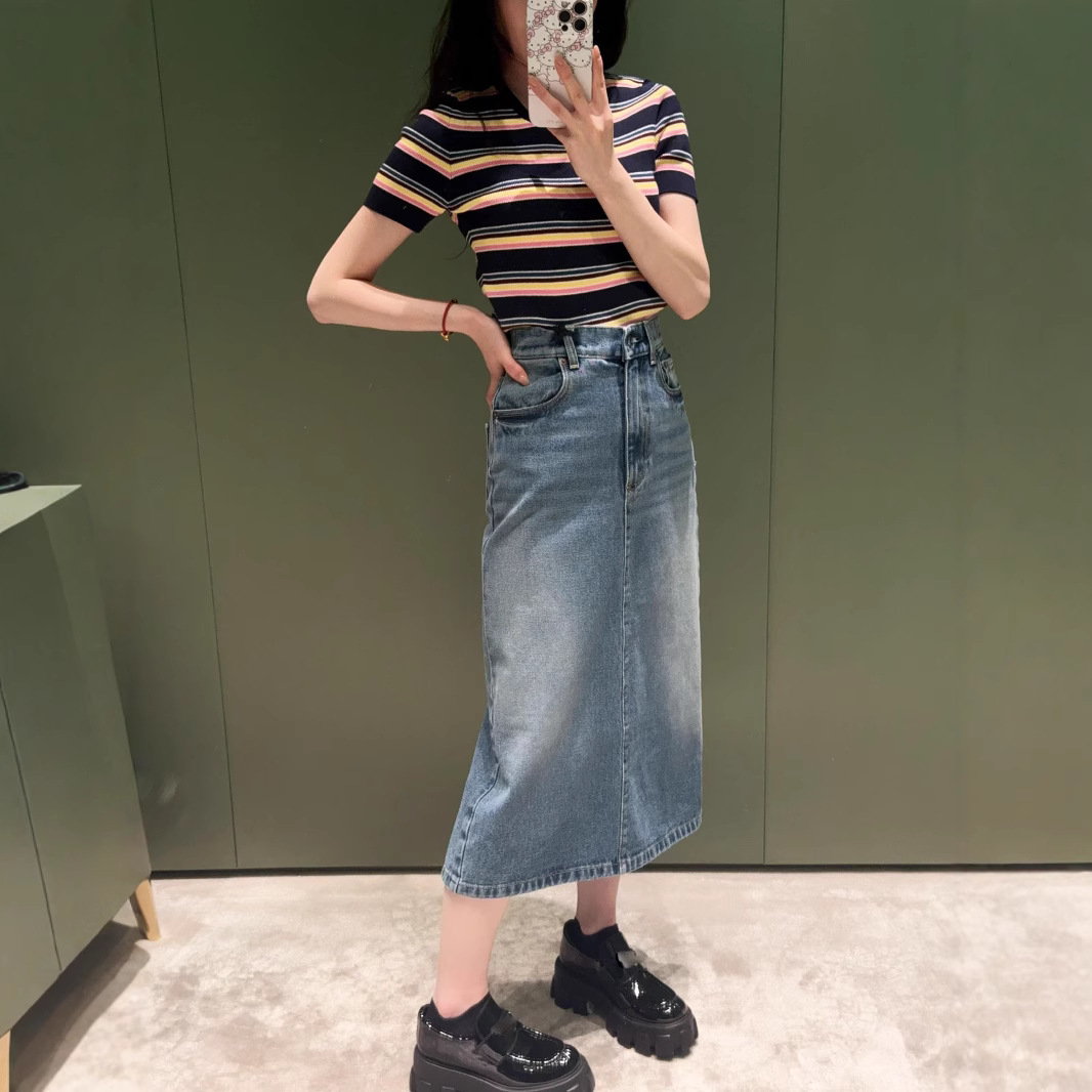 春夏新款Pra南油工厂复古气质简约通勤时髦百搭牛仔喇叭半身裙