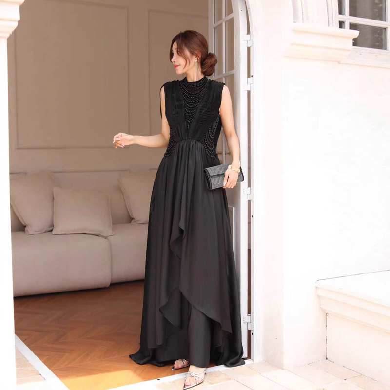 2025 New Summer Korean Style French Sleeveless Upper Body Pleated Beaded Chain Long Dress