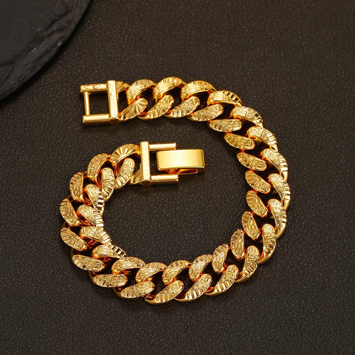 Moda europea y americana Cadena cubana Pulsera Moda Moda Hip Hop Collar de hombre Alta sensación Moda Accesorios transfronterizos Collar