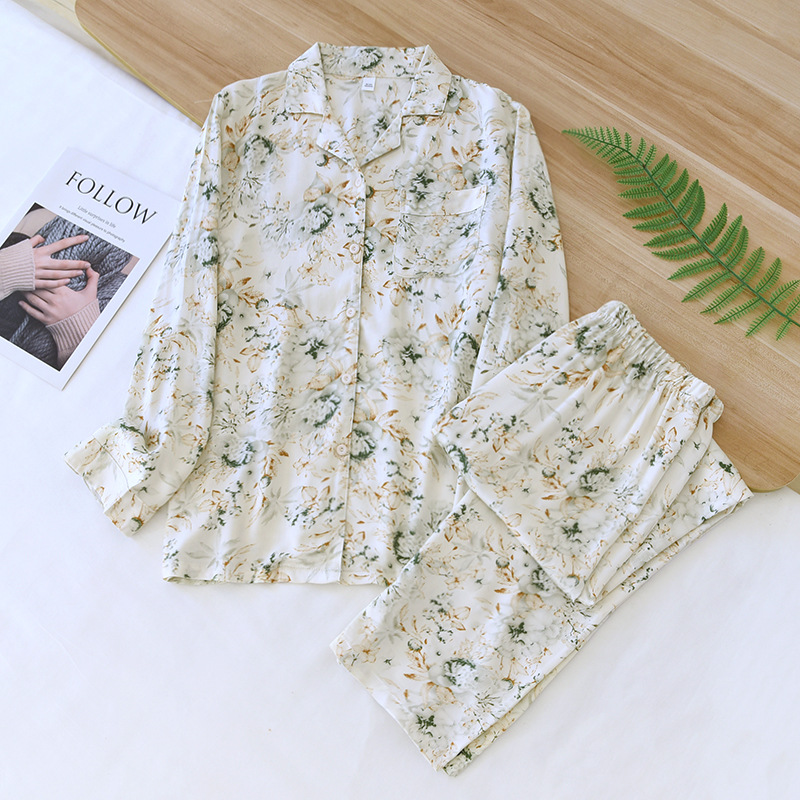 브로케이드 같은 꽃