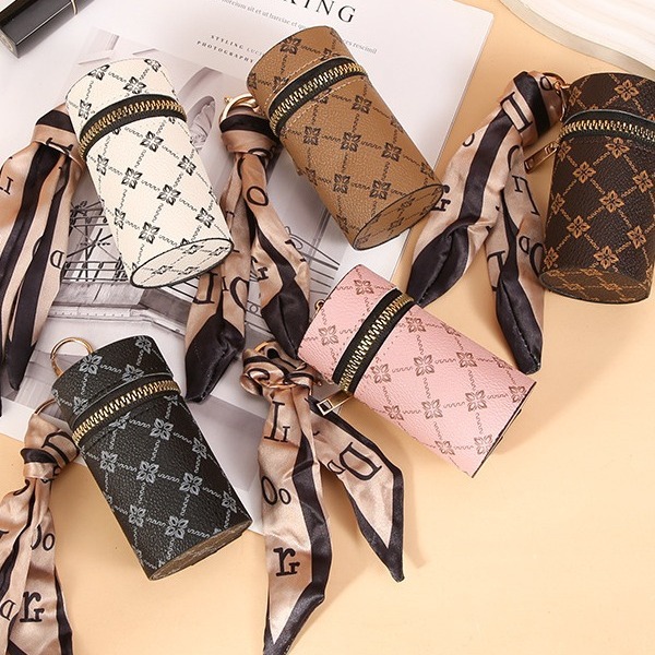 Cross-Border Hot Seller Keychain Pendant Retro Monogram Internet Famous Pendant Fashion Lipstick Bag Creative Fashion Portable Internet Famous Versatile