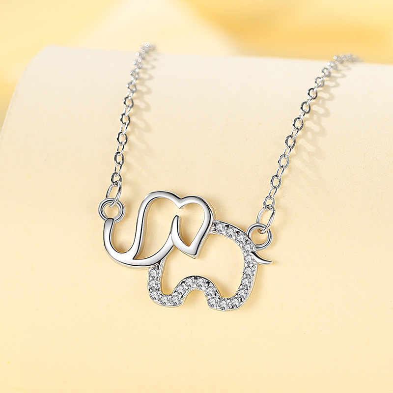 Plata esterlina S925 elefante collar nicho femenino personalizado creativo animal elefante colgante japonés y coreano Mori clavícula cadena al por mayor