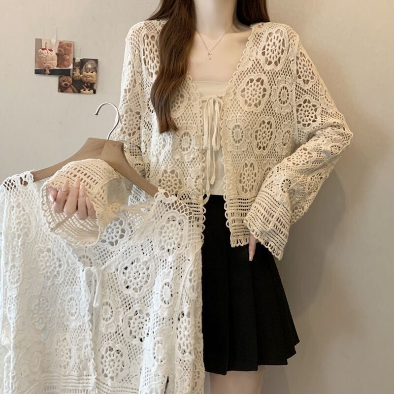 Summer Thin Crochet Hollow-Out Knit Lace-Up Cardigan Paired with a Stylish Camisole Design, Loose-Fitting Slimming Top Summer Thin Crochet Hollow-Out Knit Lace-Up Cardigan Paired with a Stylish Camisole Design, Loose-Fitting Slimming Top