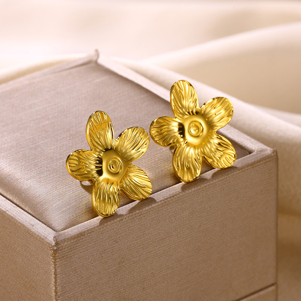 13g Weight 0.03µm-0.05µm Gold Plating Thickness PVD Coated Gold Plating Process 304 Stainless Steel Ear Needle Material Real Gold Plated Plating Material Stone-Free Inlay Material Ear Studs Classification 18K Gold Plating Color 1 Pair Quantity Daily Occasion 304 Stainless Steel Material Shamrock, Flower Pattern Women's Gender Vintage Style Style Waterproof Non Tarnish Craft PVD Coated Real Gold Plated 18K Gold Shamrock Flower 304 Stainless Steel Vintage Style Waterproof Non Tarnish Ear Studs 19