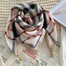 2025新款小围巾女士磁吸扣棉麻通勤韩版百搭时尚护颈方巾围脖丝巾