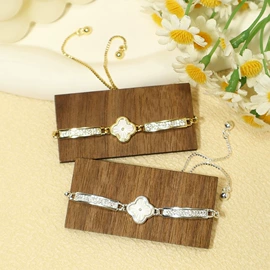 耳钉;项链;手链